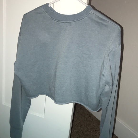 Blueish grey cropped shirt! - Picture 3 of 3